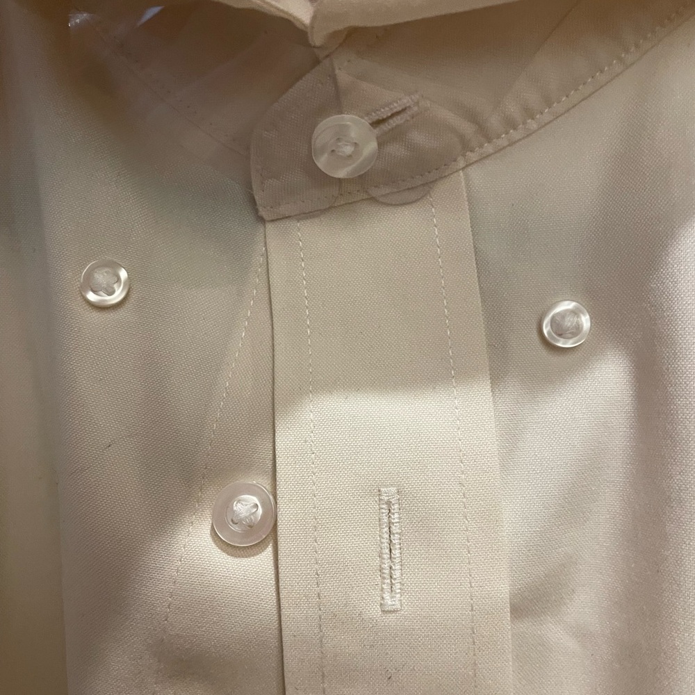 Roundtree and Yorke-new
Gold Label Dress Shirt - Picture 3 of 5